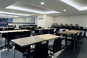 Imagen del bar/restaurante del Hotel Amaris Thamrin City - Jakarta. Foto 3