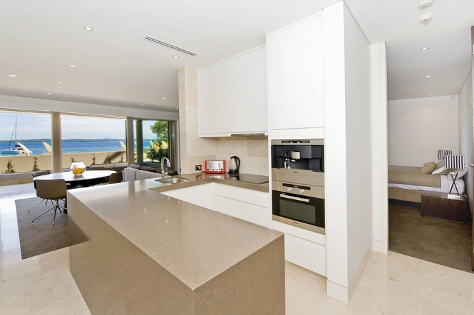 Imagen de la habitación del Hotel Amarna Luxury Beach Resort. Foto 5