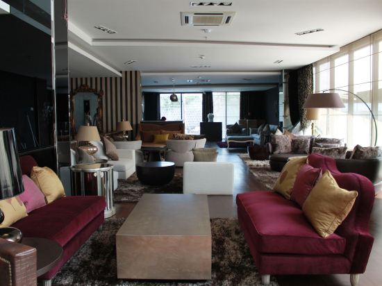 Imagen de los interiores del Hotel Amaroossa Cosmo Jakarta. Foto 16