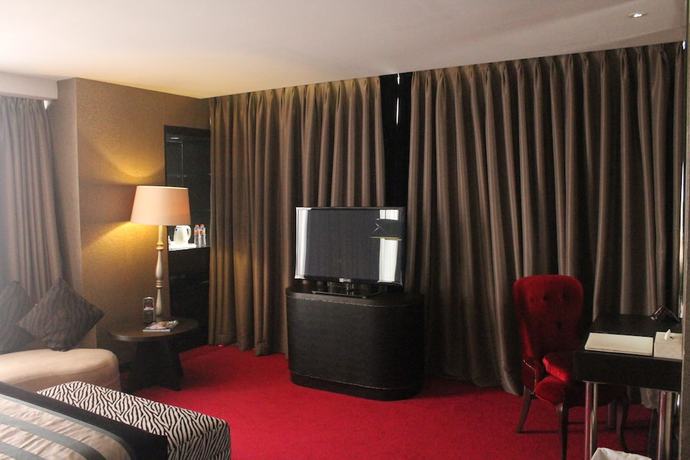Imagen de la habitación del Hotel Amaroossa Cosmo Jakarta. Foto 8
