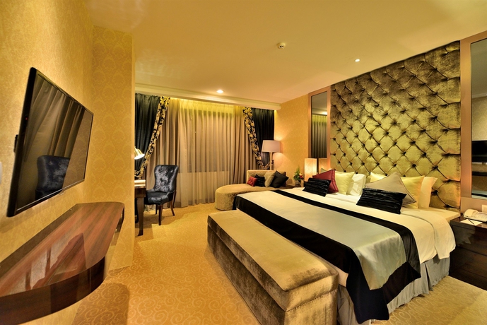 Imagen general del Hotel Amaroossa Grande Bekasi. Foto 1