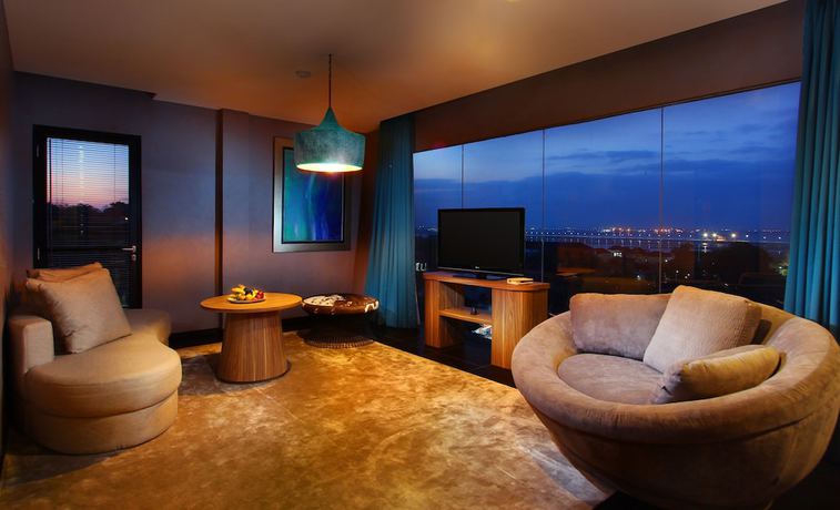 Imagen de la habitación del Hotel Amaroossa Suite Bali. Foto 7