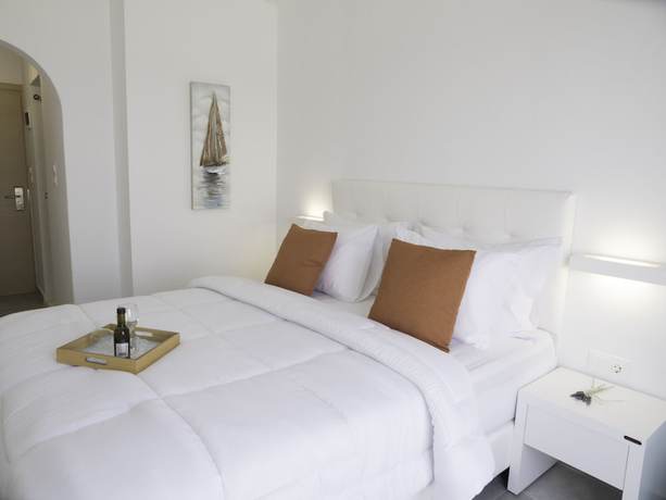 Imagen de la habitación del Hotel Amaryllis Beach. Foto 9