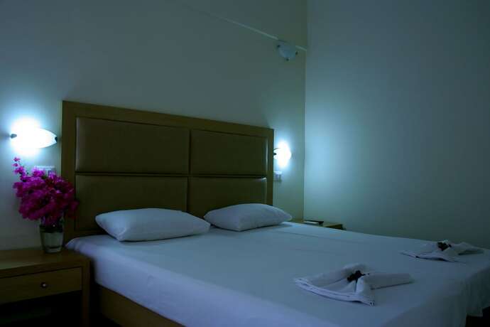 Imagen general del Hotel Amaryllis Front Beach. Foto 4