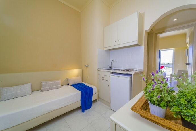 Imagen general del Hotel Amaryllis Front Beach. Foto 11