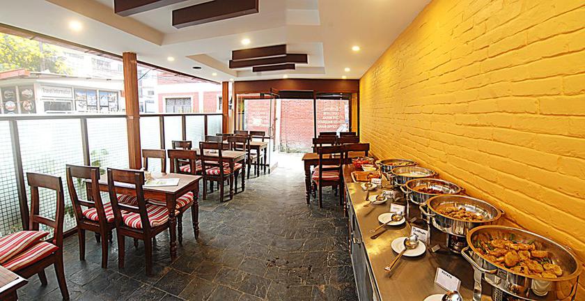 Imagen del bar/restaurante del Hotel Amaryllis, Katmandu. Foto 5
