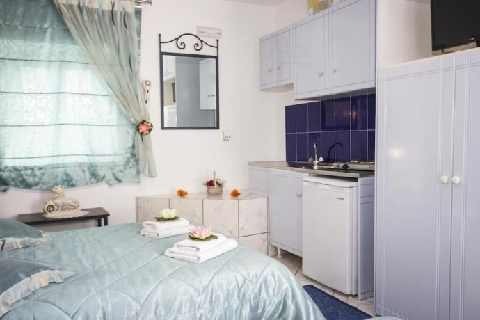 Imagen de la habitación del Hotel Amaryllis Studios. Foto 15