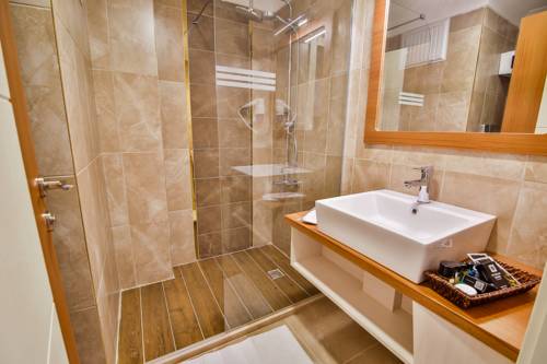 Imagen de la habitación del Hotel Amasra Diamond. Foto 4