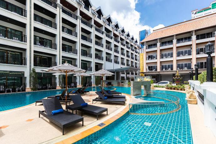 Imagen de la piscina del Hotel Amata Patong. Foto 18