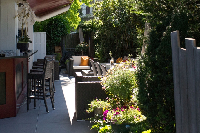 Imagen de los exteriores del Hotel Amathos Living Zurich Airport. Foto 12