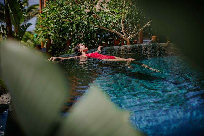 Imagen de la piscina del Hotel Amathus Beach Limassol. Foto 20