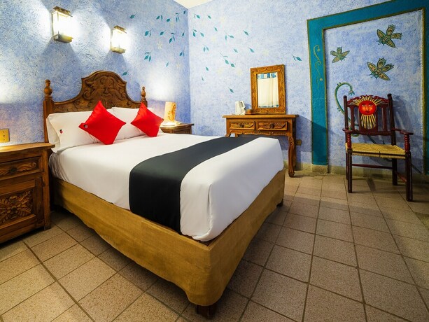 Imagen de la habitación del Hotel Amatlan De Quetzalc&oacute;atl. Foto 5