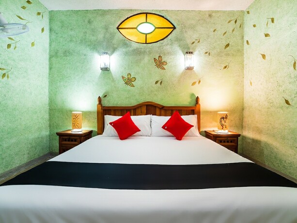 Imagen de la habitación del Hotel Amatlan De Quetzalc&oacute;atl. Foto 7