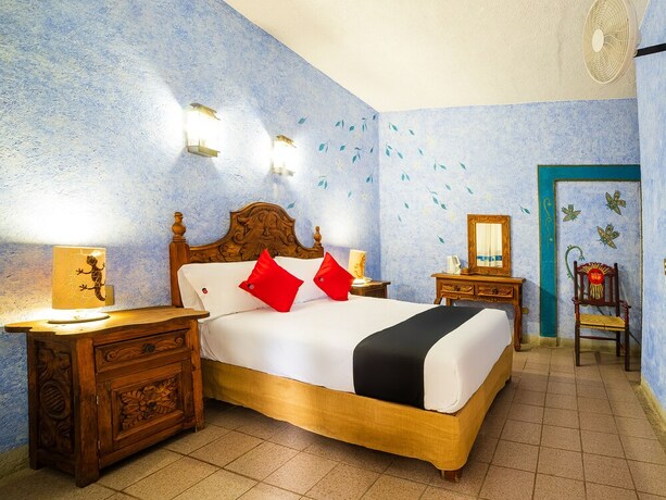 Imagen de la habitación del Hotel Amatlan De Quetzalc&oacute;atl. Foto 16