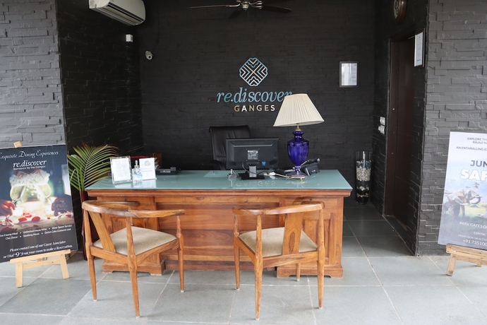 Imagen de los interiores del Hotel Amatra By The Ganges. Foto 17