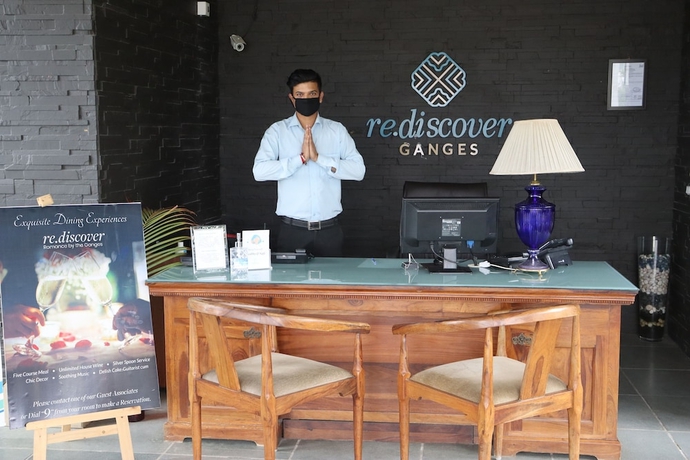 Imagen de los interiores del Hotel Amatra By The Ganges. Foto 18