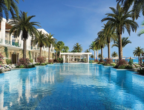 Imagen de la piscina del Hotel Amavi, Madefortwo Hotels - Paphos. Foto 18