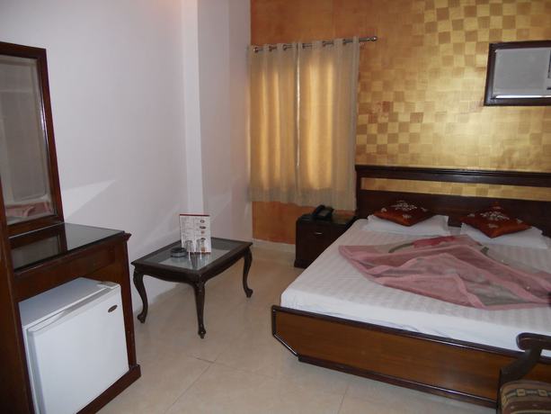 Imagen de la habitación del Hotel Amax Inn. Foto 11