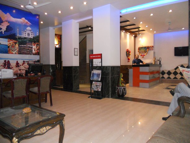 Imagen de los interiores del Hotel Amax Inn. Foto 19