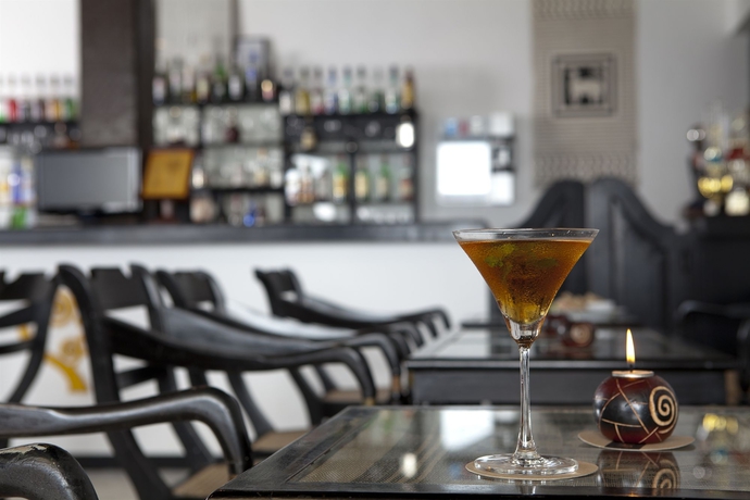 Imagen del bar/restaurante del Hotel Amaya Hills Kandy. Foto 4
