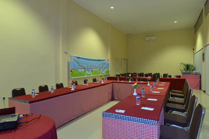 Imagen de los interiores del Hotel Amazing Beach Resort - Palu. Foto 16