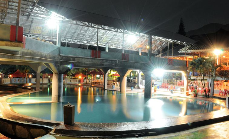 Imagen de la piscina del Hotel Amazing Beach Resort - Palu. Foto 18