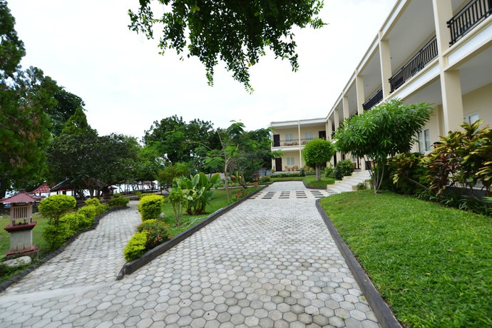 Imagen de los exteriores del Hotel Amazing Beach Resort - Palu. Foto 14