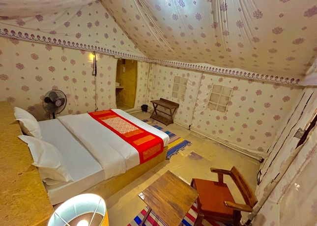 Imagen de la habitación del Hotel Amazing Desert Camp. Foto 1