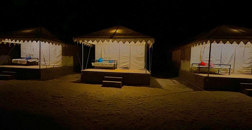 Imagen de los interiores del Hotel Amazing Desert Camp. Foto 19