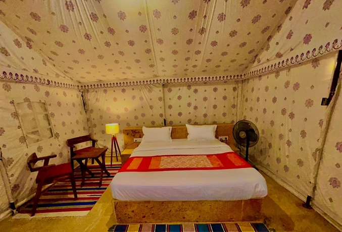 Imagen de la habitación del Hotel Amazing Desert Camp. Foto 8