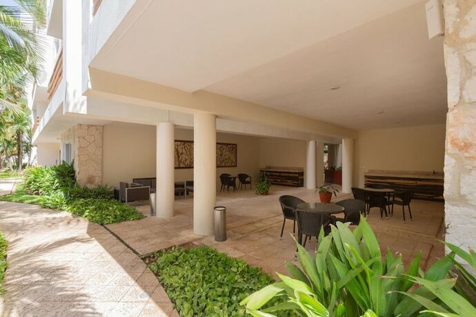 Imagen general del Hotel Amazing Modern 2 PH in 1 6BR Private Jacuzzi Great Facilities GYM 2 Rooftops Security. Foto 9