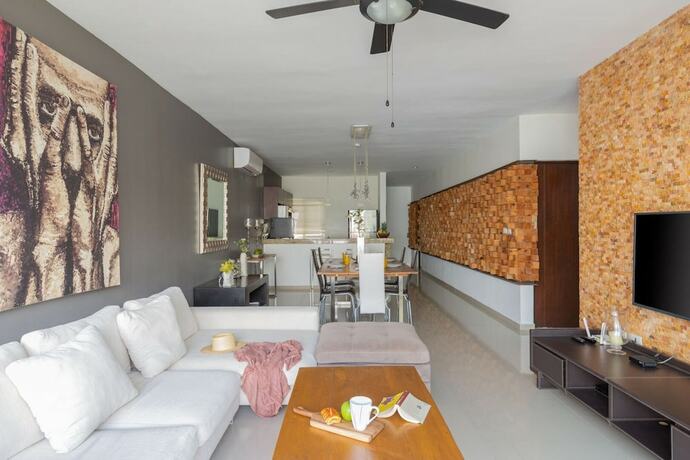 Imagen general del Hotel Amazing Modern 2 PH in 1 6BR Private Jacuzzi Great Facilities GYM 2 Rooftops Security. Foto 18