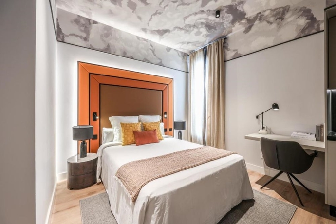 Imagen de la habitación del Hotel Amazinn Madrid Plaza Mayor Collection. Foto 9