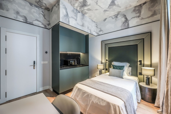 Imagen de la habitación del Hotel Amazinn Madrid Plaza Mayor Collection II. Foto 16