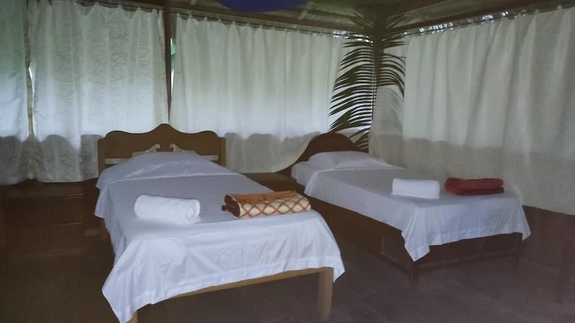 Imagen de la piscina del Hotel Amazon Tropical Expeditions. Foto 16