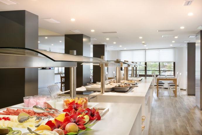 Imagen del bar/restaurante del Hotel Amazonas, El Arenal. Foto 4