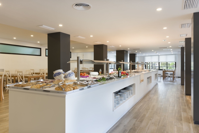 Imagen del bar/restaurante del Hotel Amazonas, El Arenal. Foto 5