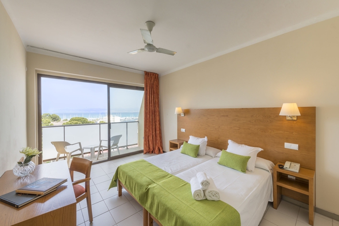 Imagen de la habitación del Hotel Amazonas, El Arenal. Foto 8