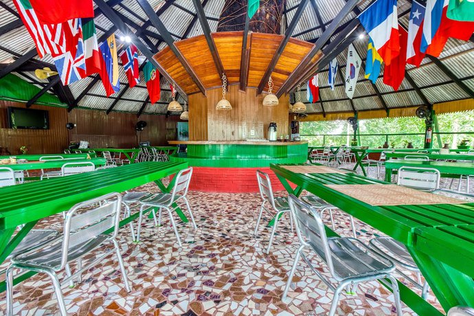 Imagen del bar/restaurante del Hotel Amazonia Jungle. Foto 4