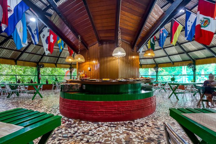 Imagen del bar/restaurante del Hotel Amazonia Jungle. Foto 5