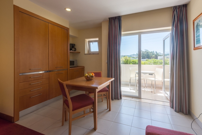 Imagen de la habitación del Hotel Amazonia Palmela Apartamentos Turísticos. Foto 3