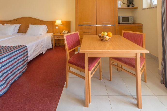 Imagen de la habitación del Hotel Amazonia Palmela Apartamentos Turísticos. Foto 12