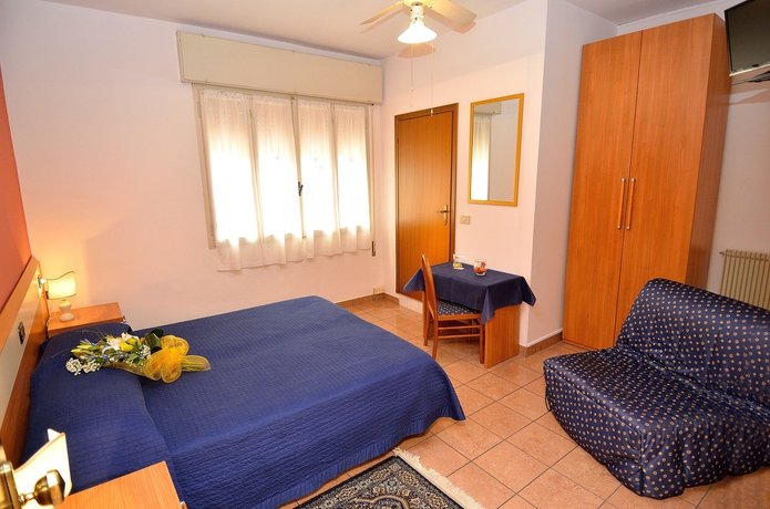 Imagen de la habitación del Hotel Amba Alagi. Foto 5