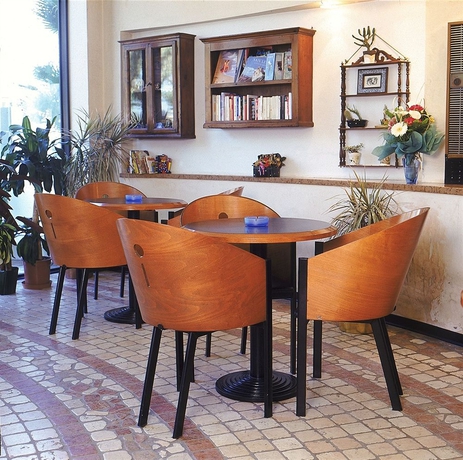 Imagen de los interiores del Hotel Amba, Rimini. Foto 6