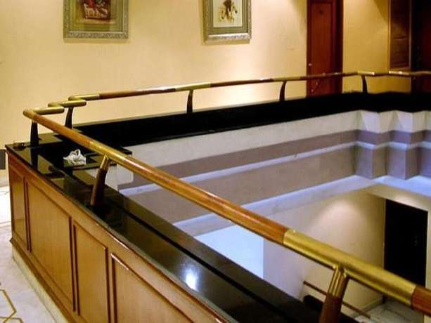 Imagen de los interiores del Hotel Ambaji International. Foto 14