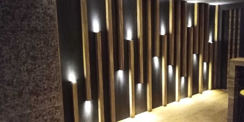 Imagen del bar/restaurante del Hotel Ambarish. Foto 16