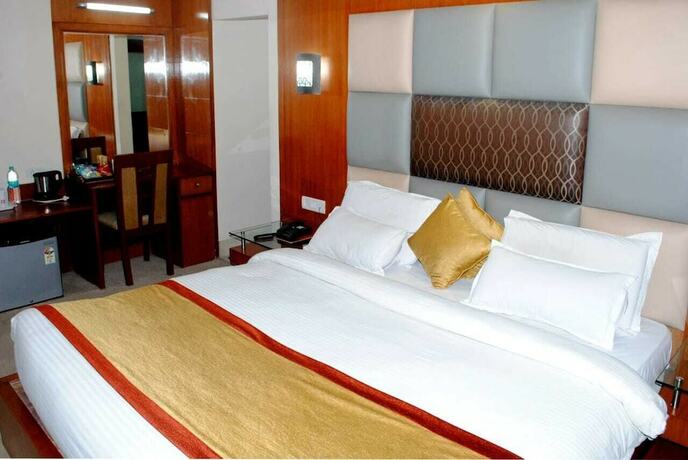 Imagen de la habitación del Hotel Ambarish. Foto 19