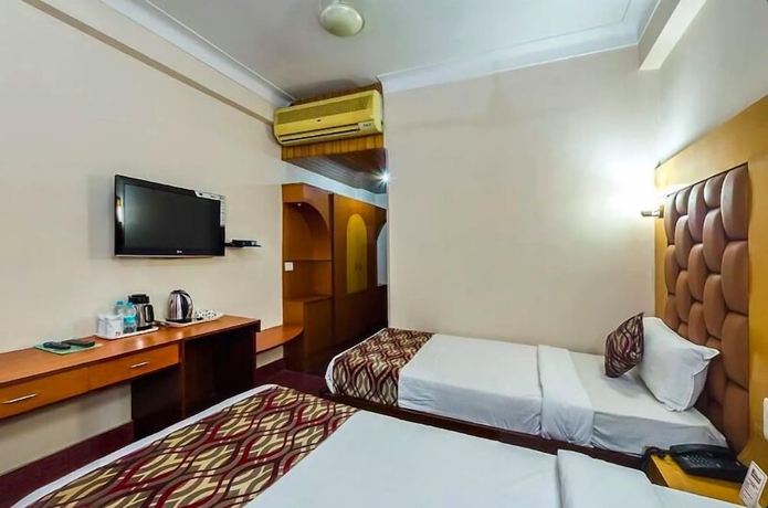Imagen de la habitación del Hotel Ambarish Grand Residency. Foto 5