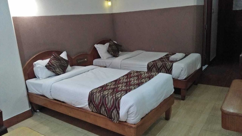Imagen de la habitación del Hotel Ambarish Grand Residency. Foto 8