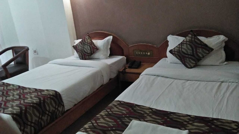 Imagen de la habitación del Hotel Ambarish Grand Residency. Foto 9